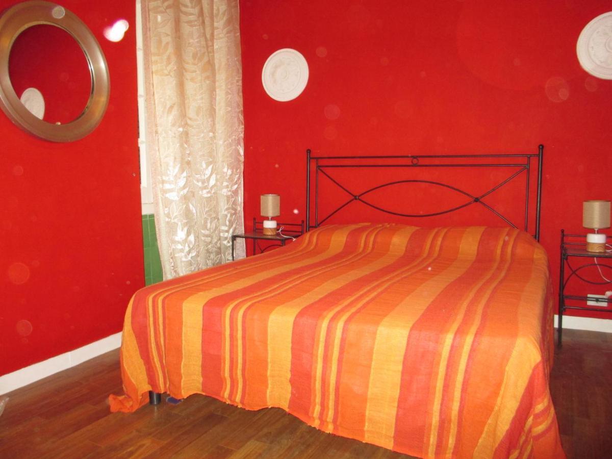 Luisa Rooms 2 - Apartment In The Heart Of 韦尔纳扎 外观 照片