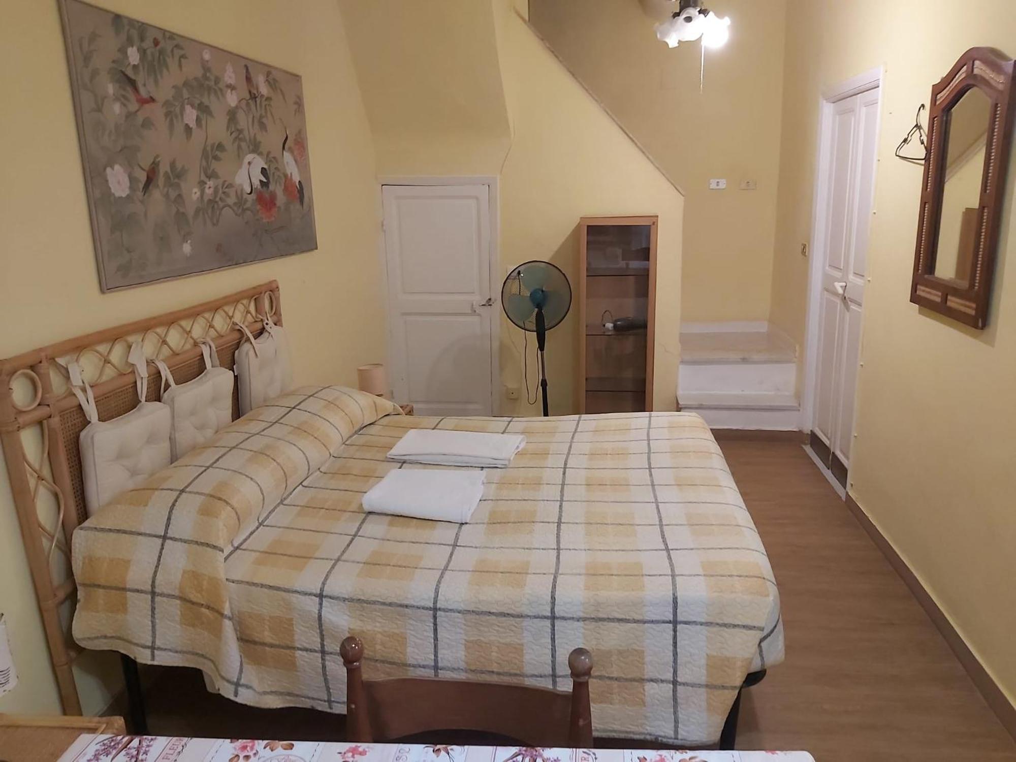 Luisa Rooms 2 - Apartment In The Heart Of 韦尔纳扎 外观 照片