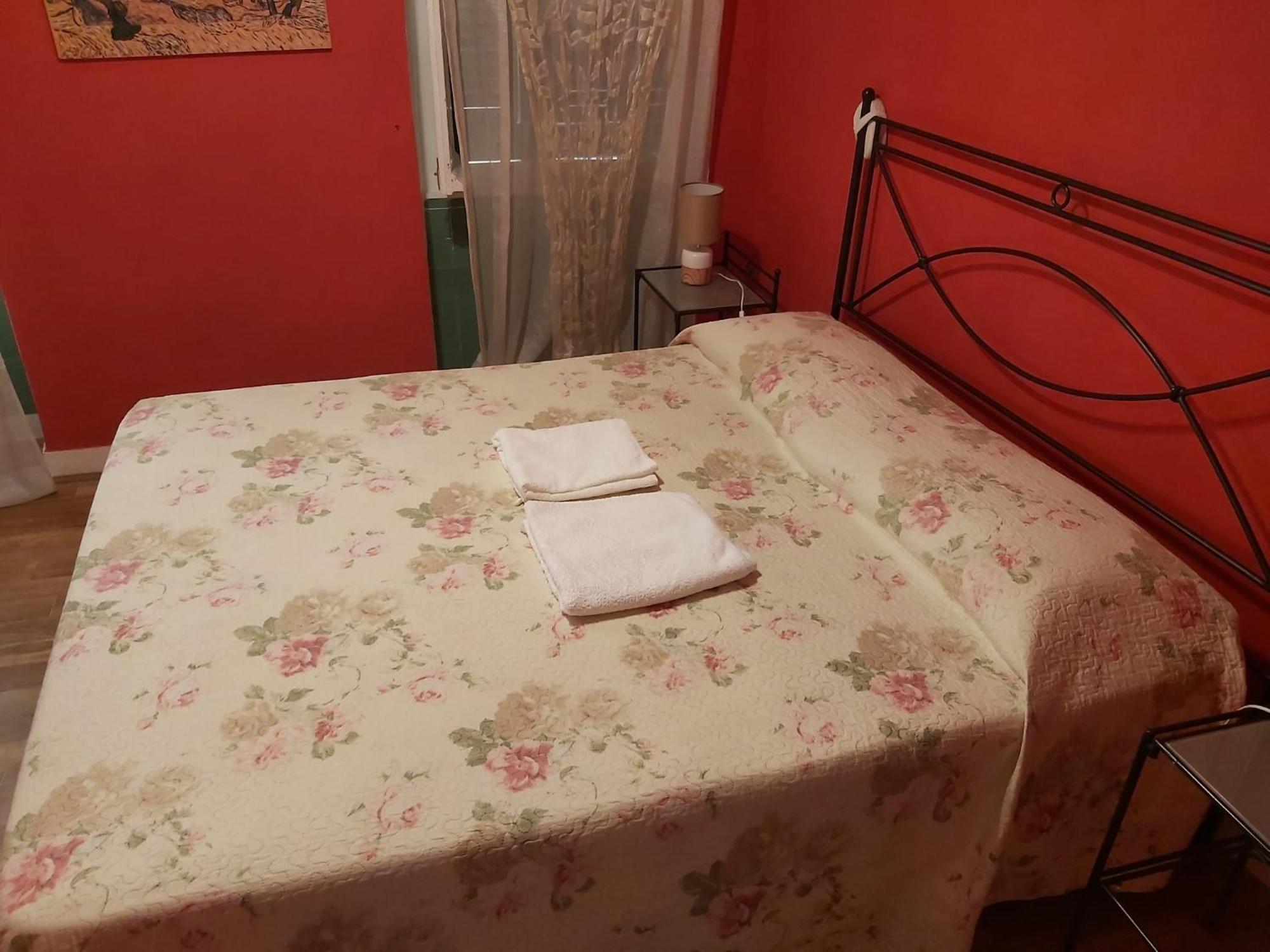 Luisa Rooms 2 - Apartment In The Heart Of 韦尔纳扎 外观 照片